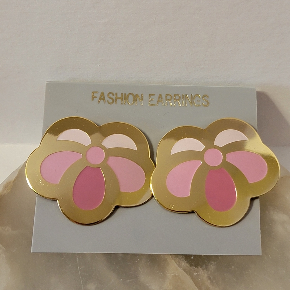 Vintage Flower Earrings Gold and Pink